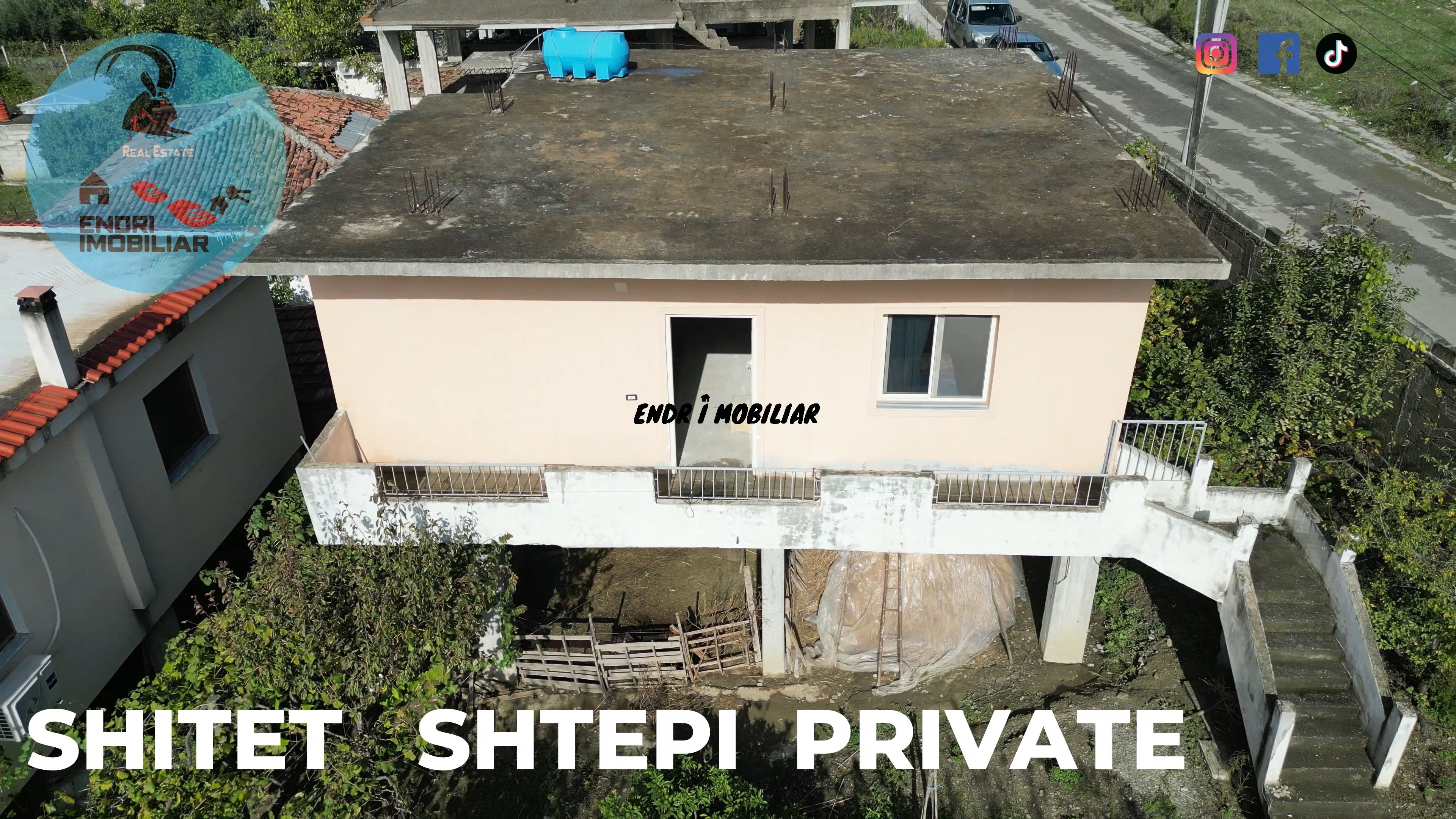 Shitet Shtepi Private ne Kraste...